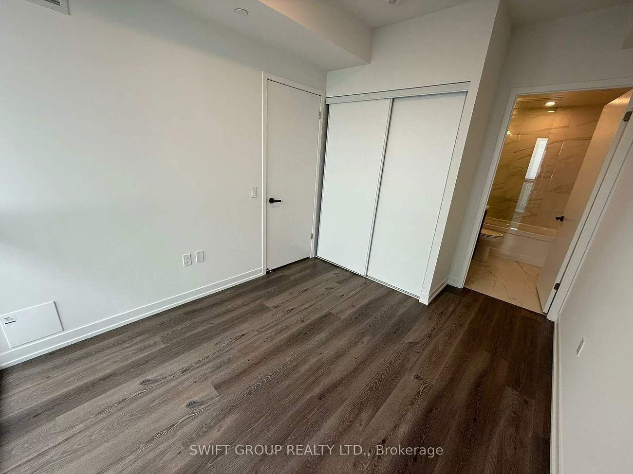 225, Commerce, Vaughan Corporate Centre, Vaughan