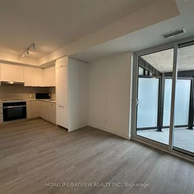 8188, Yonge, Uplands, Vaughan