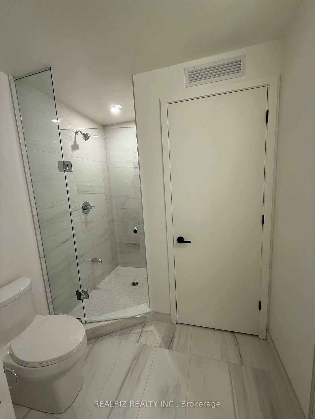 28, Interchange, Vaughan Corporate Centre, Vaughan