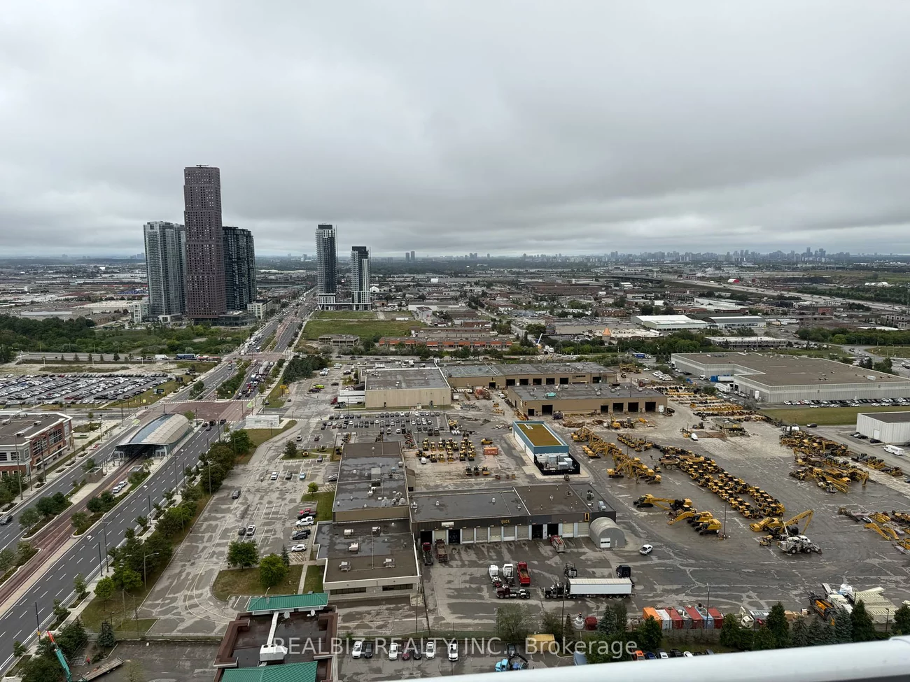 28, Interchange, Vaughan Corporate Centre, Vaughan