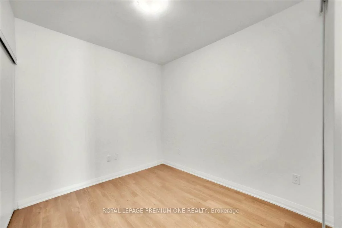 8960, Jane, Concord, Vaughan