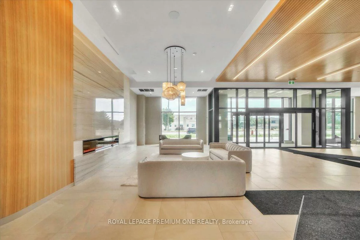 8960, Jane, Concord, Vaughan