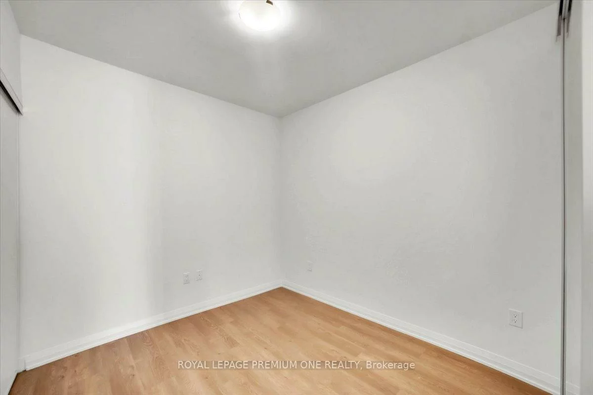 8960, Jane, Concord, Vaughan