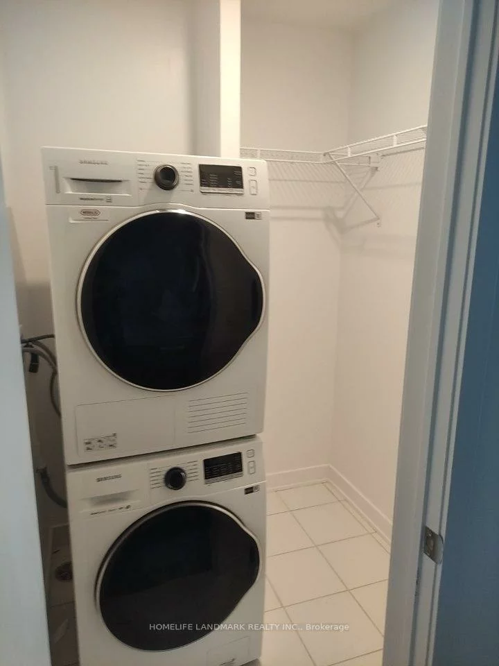 10, Honeycrisp, Vaughan Corporate Centre, Vaughan