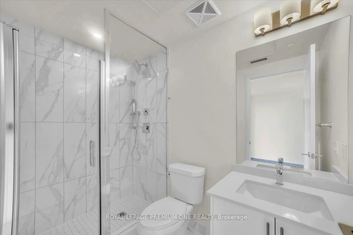8960, Jane, Concord, Vaughan