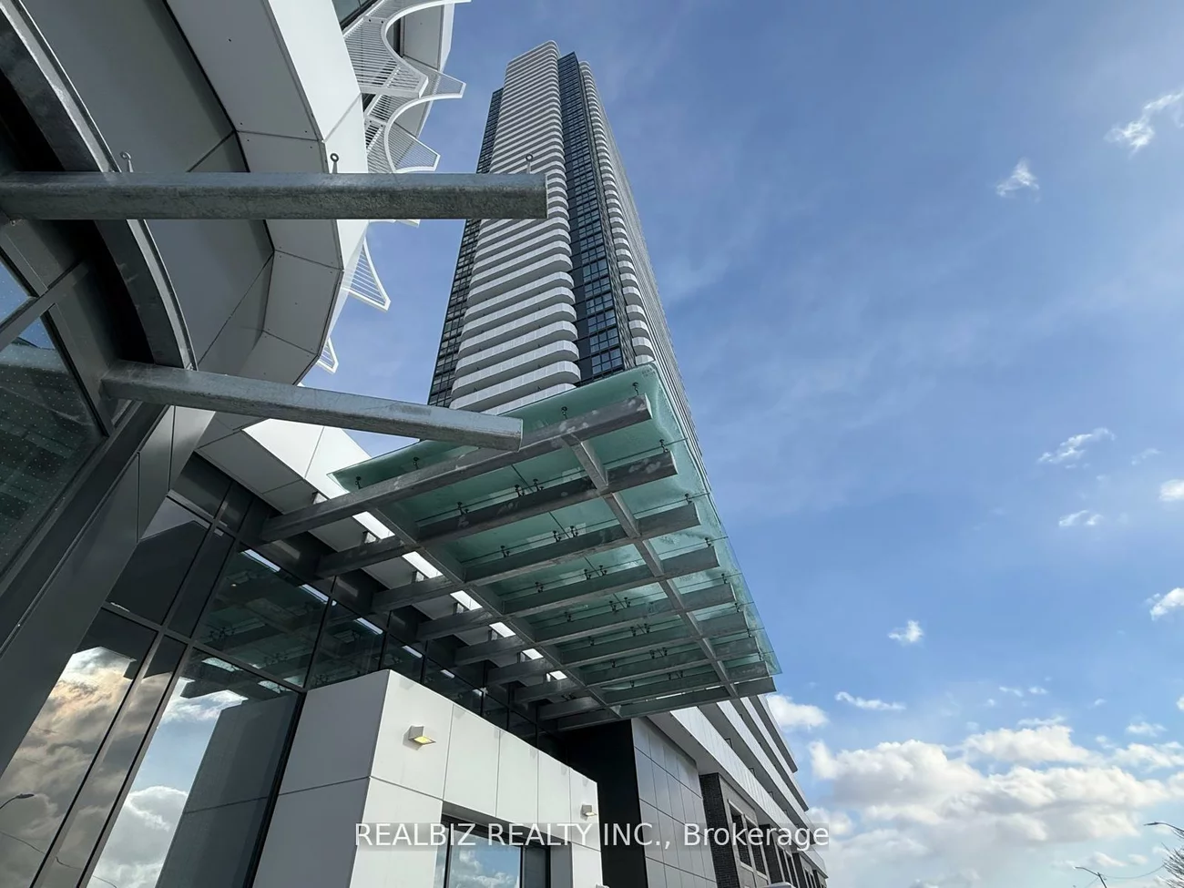 195, Commerce, Vaughan Corporate Centre, Vaughan