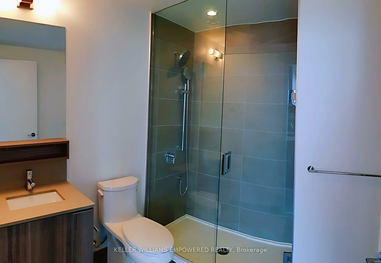 898, Portage, Vaughan Corporate Centre, Vaughan