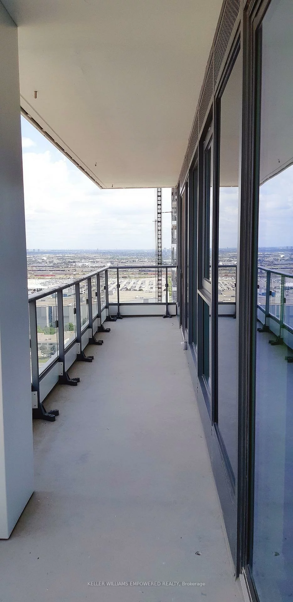 898, Portage, Vaughan Corporate Centre, Vaughan