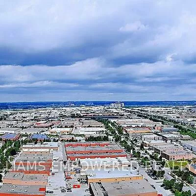 898, Portage, Vaughan Corporate Centre, Vaughan