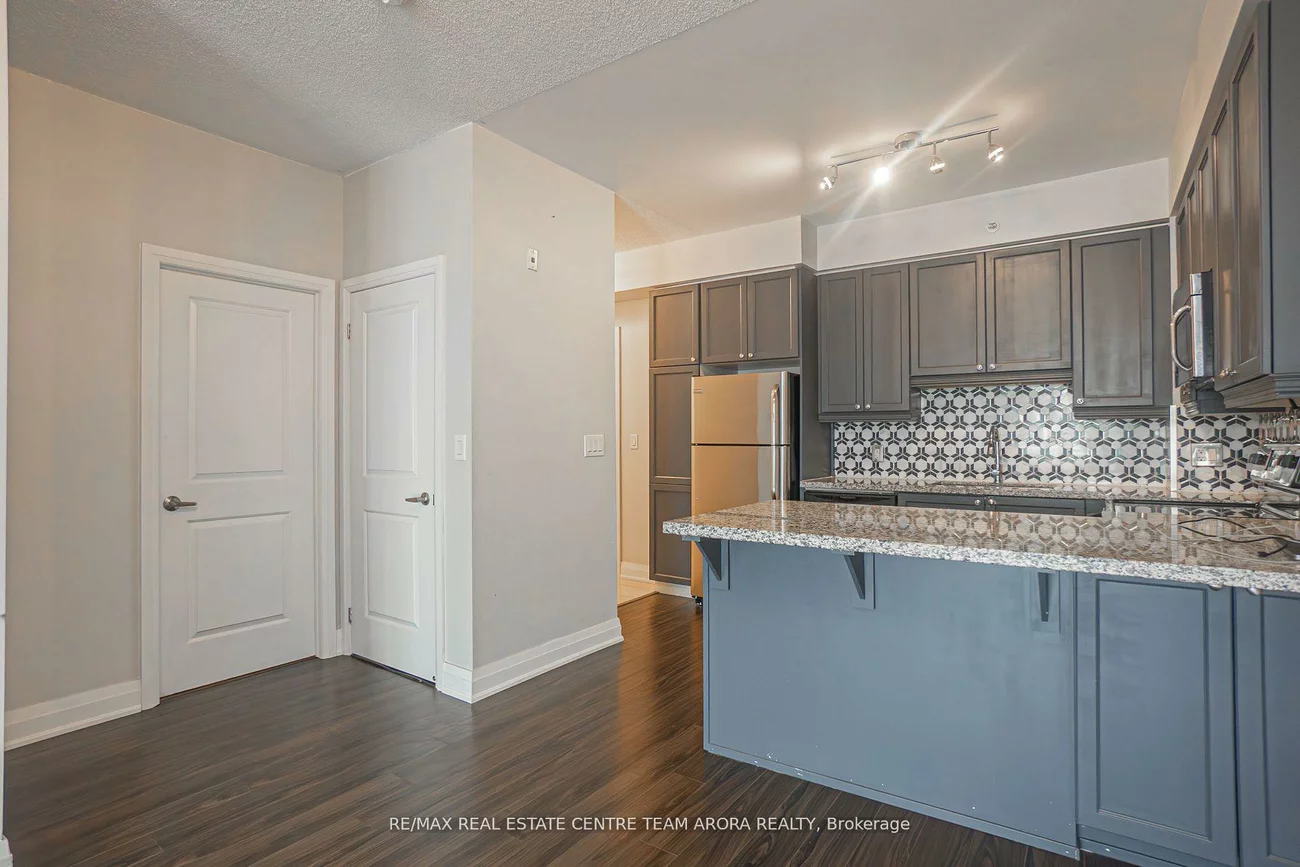 24, Woodstream, Vaughan Grove, Vaughan