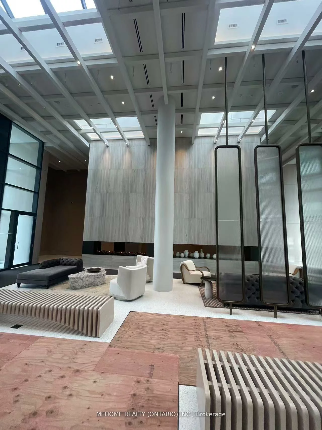 225, Commerce, Vaughan Corporate Centre, Vaughan
