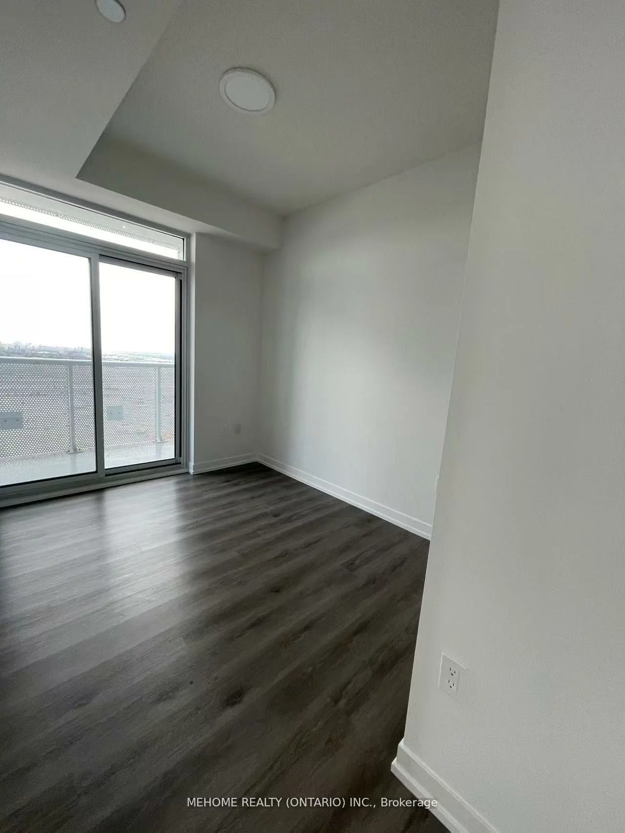 225, Commerce, Vaughan Corporate Centre, Vaughan