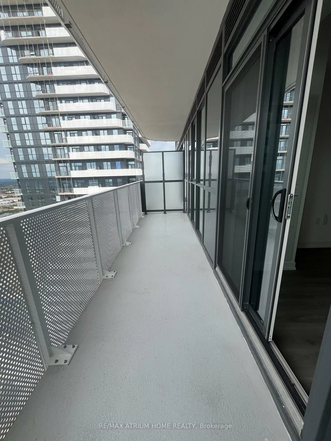 28, Interchange, Vaughan Corporate Centre, Vaughan