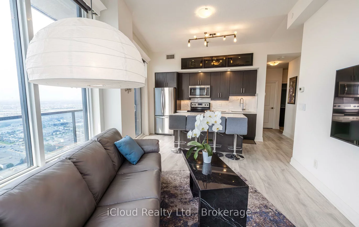 3600, Highway 7, Vaughan Corporate Centre, Vaughan
