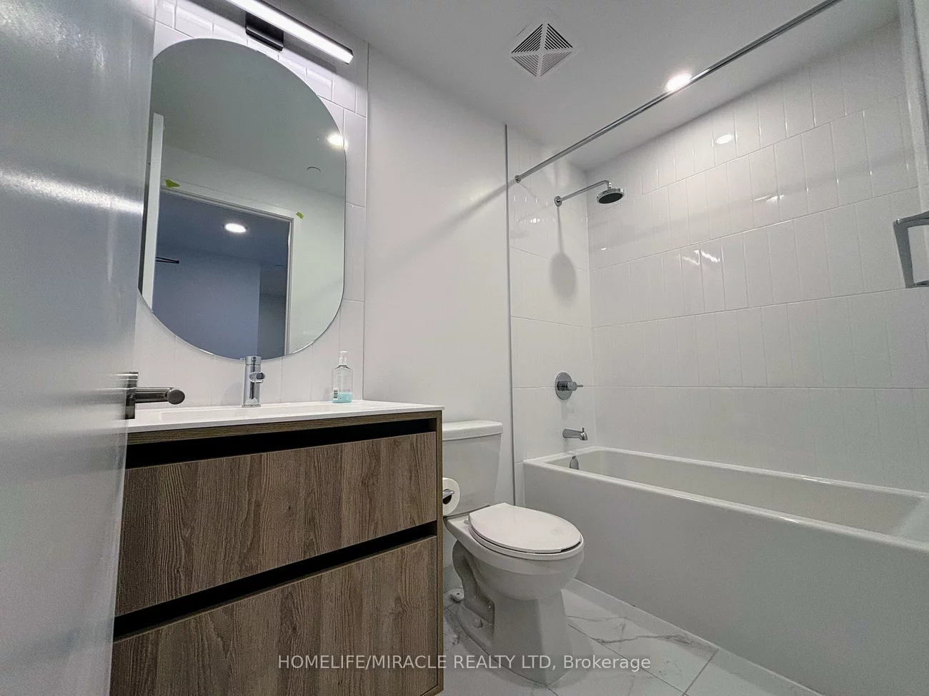 7950, Bathurst, Beverley Glen, Vaughan