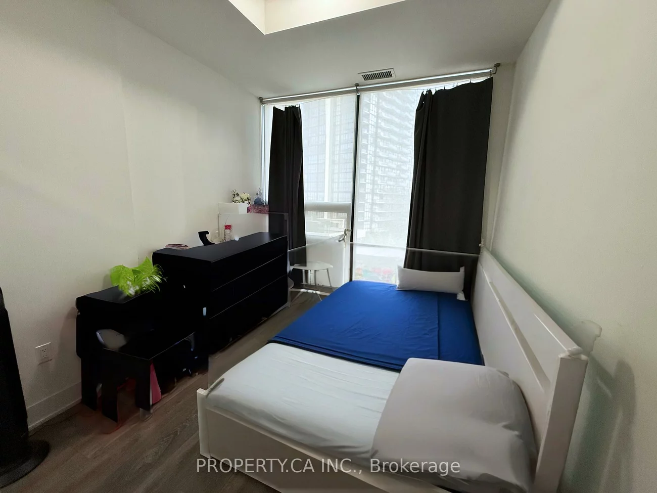 2908, Highway 7, Concord, Vaughan