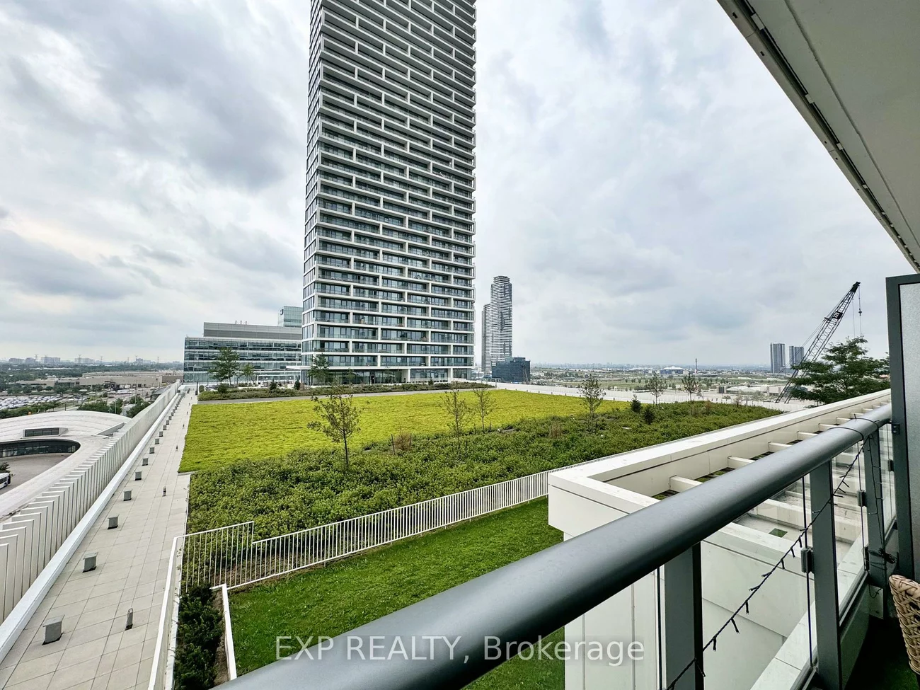 898, Portage, Vaughan Corporate Centre, Vaughan