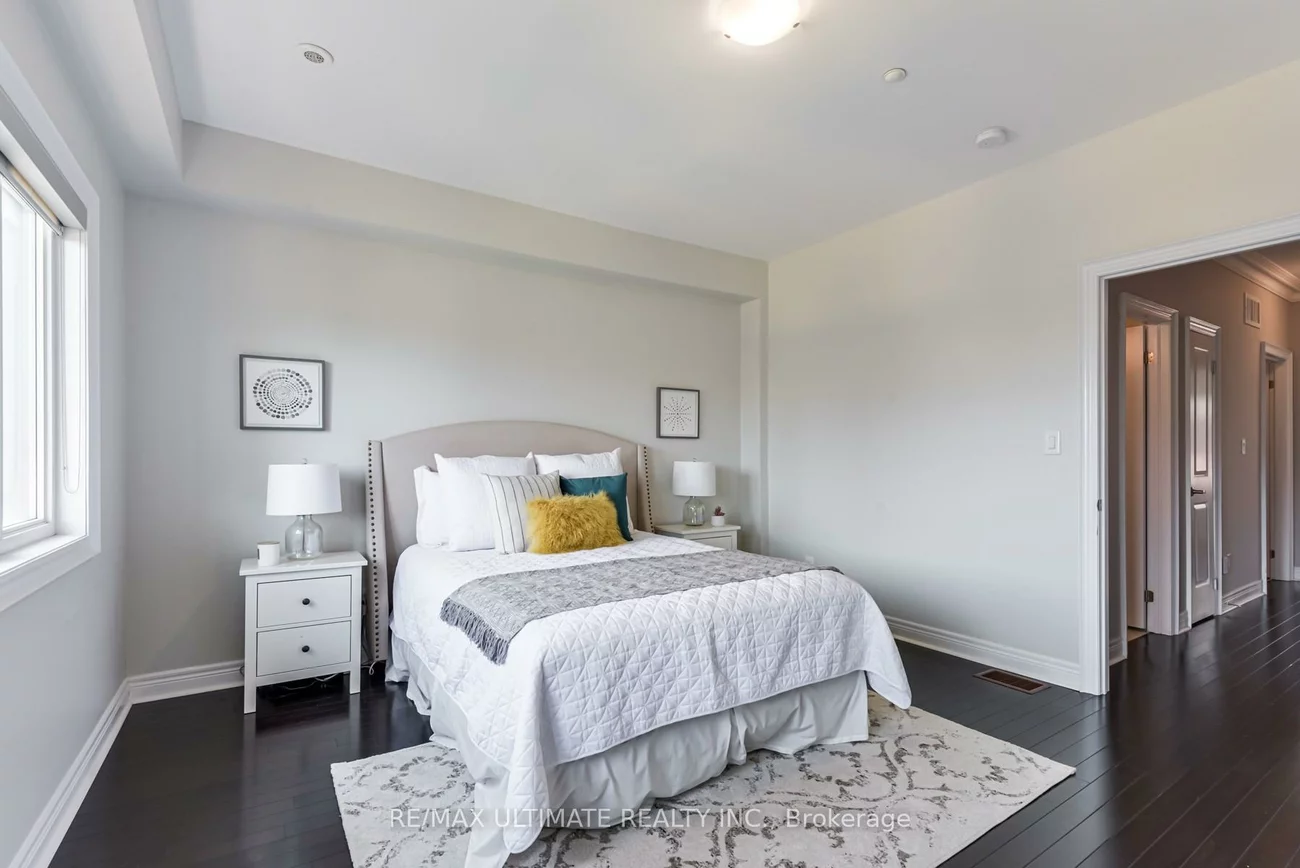 15, Powseland, West Woodbridge, Vaughan