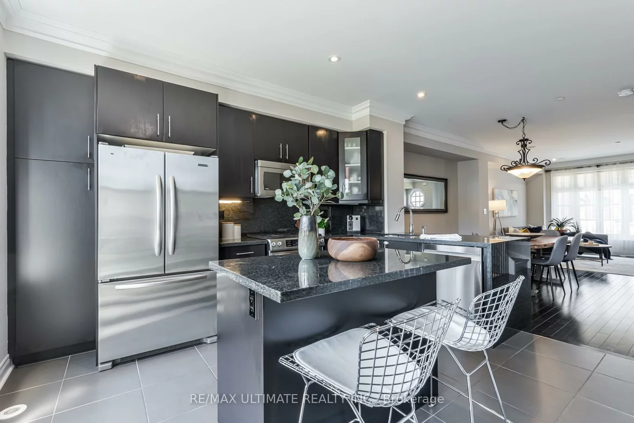 15, Powseland, West Woodbridge, Vaughan