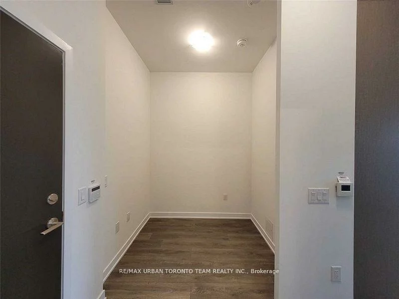 10, Honeycrisp, Vaughan Corporate Centre, Vaughan