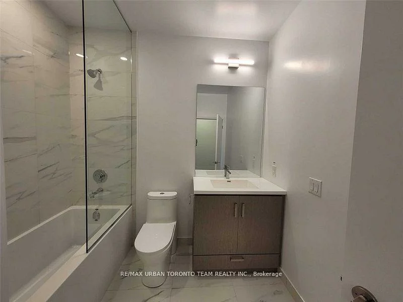 10, Honeycrisp, Vaughan Corporate Centre, Vaughan