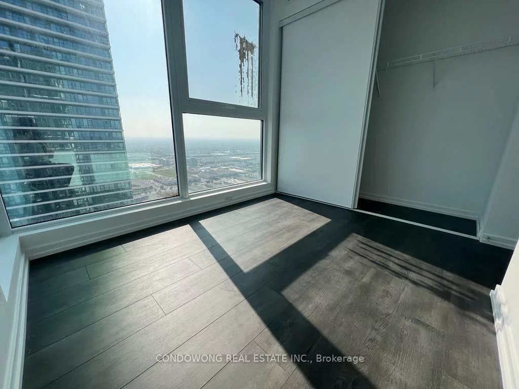 1000, Portage, Vaughan Corporate Centre, Vaughan