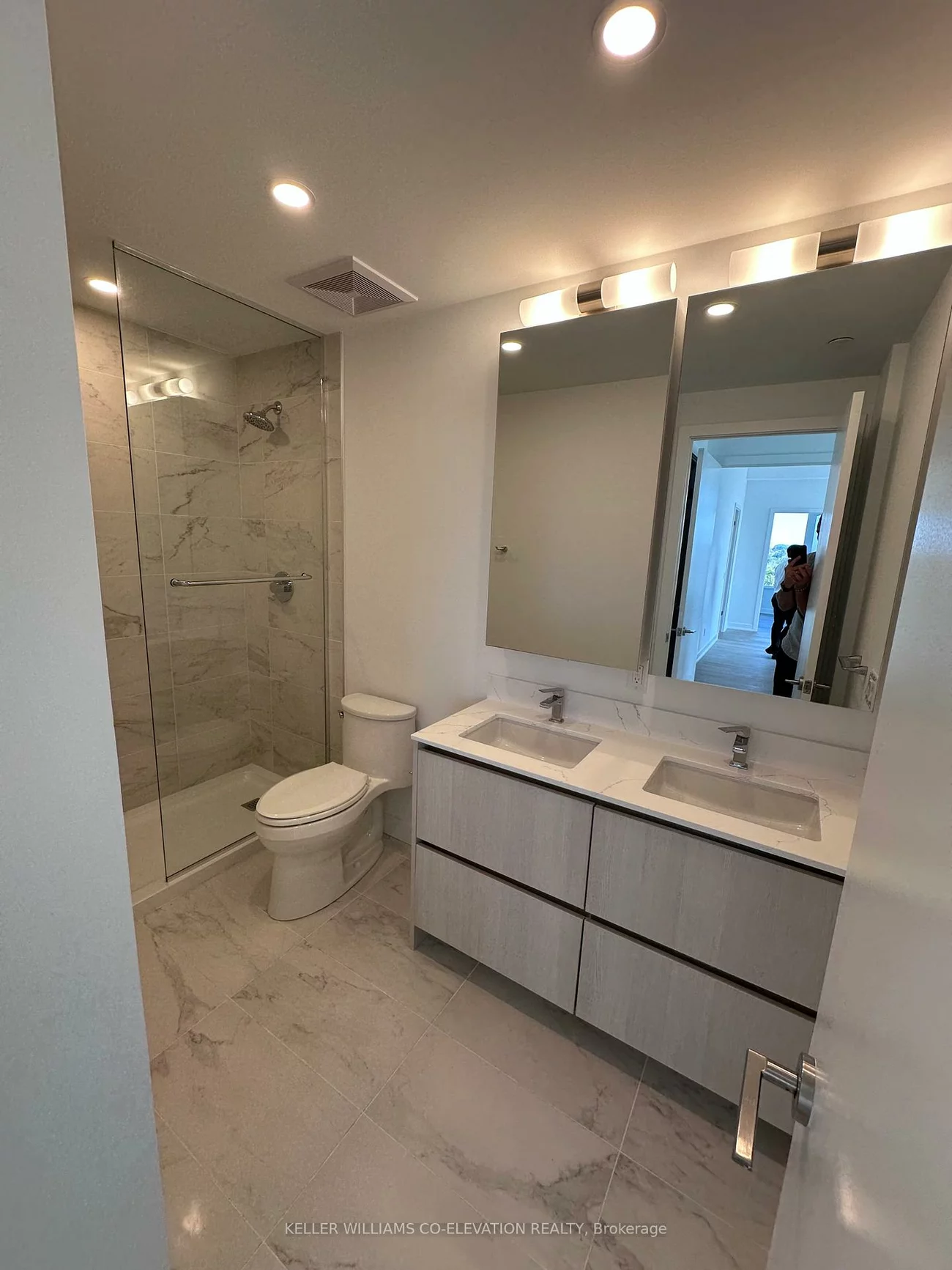 8188, Yonge, Uplands, Vaughan