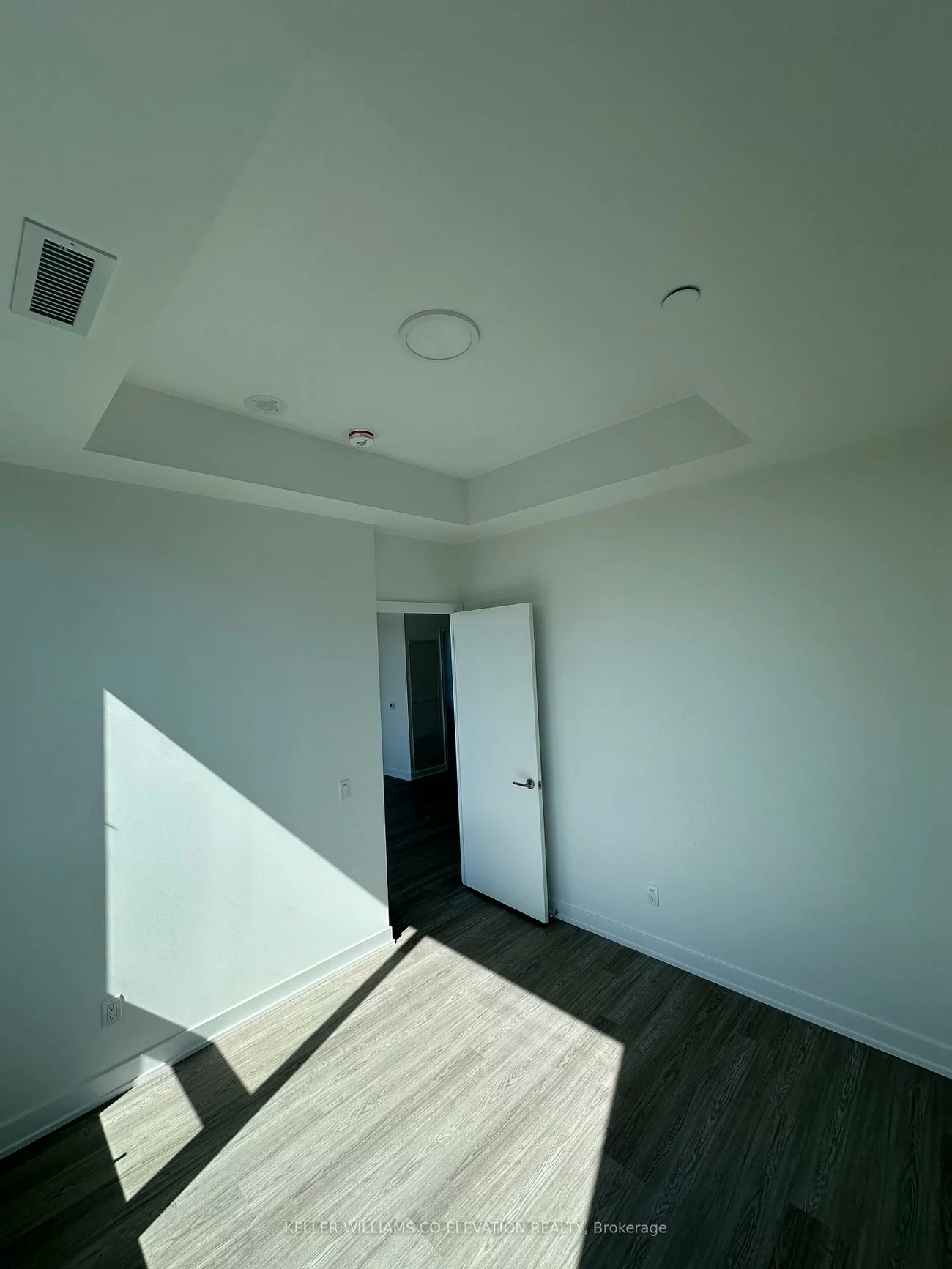8188, Yonge, Uplands, Vaughan