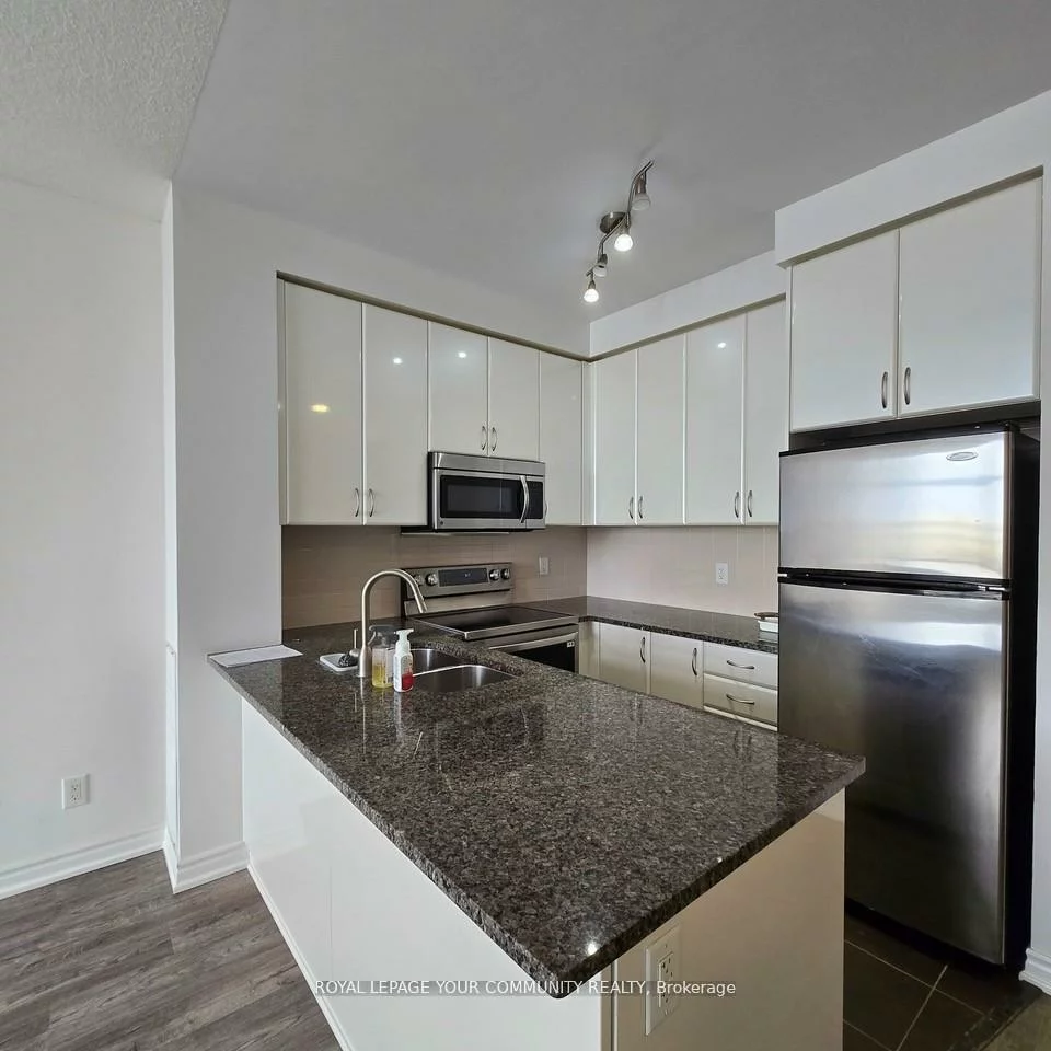 9245, Jane, Maple, Vaughan