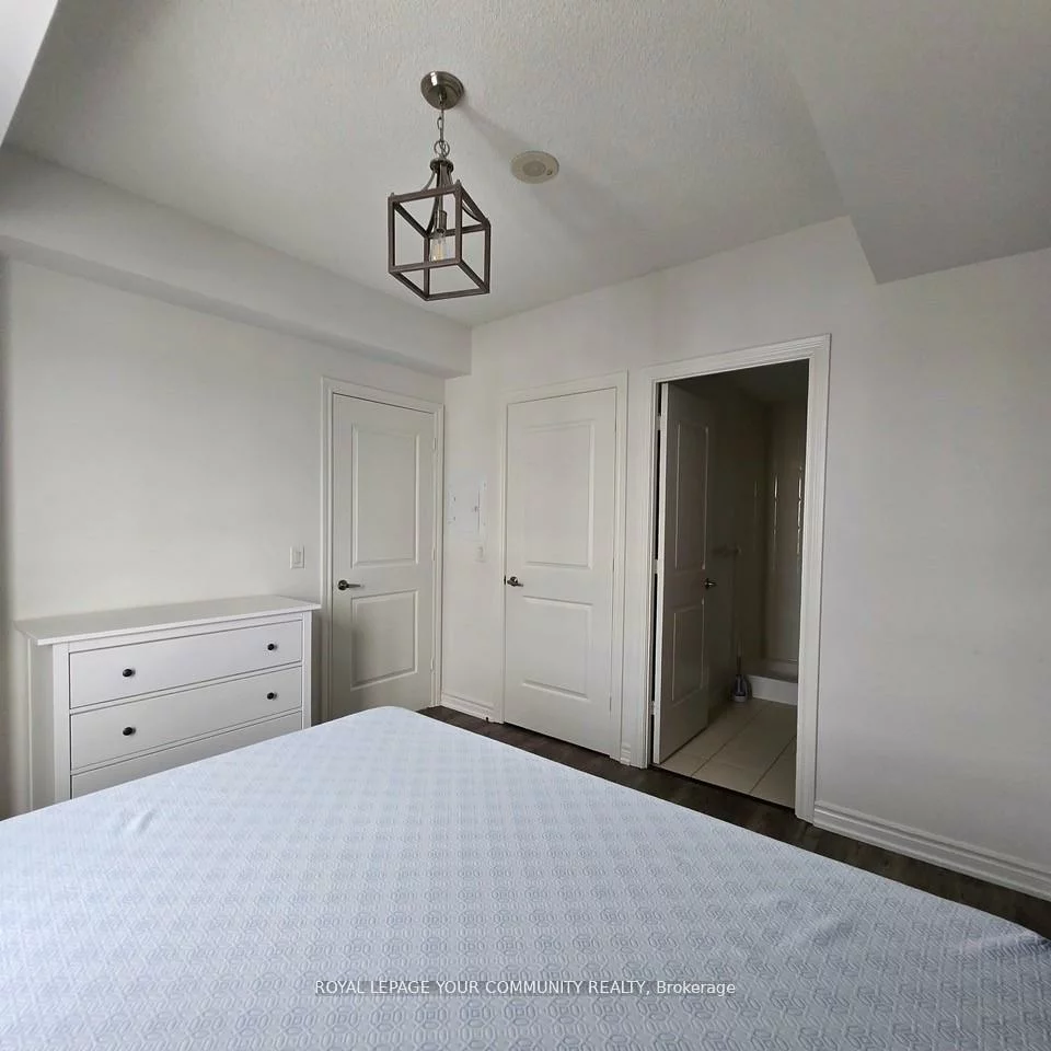 9245, Jane, Maple, Vaughan
