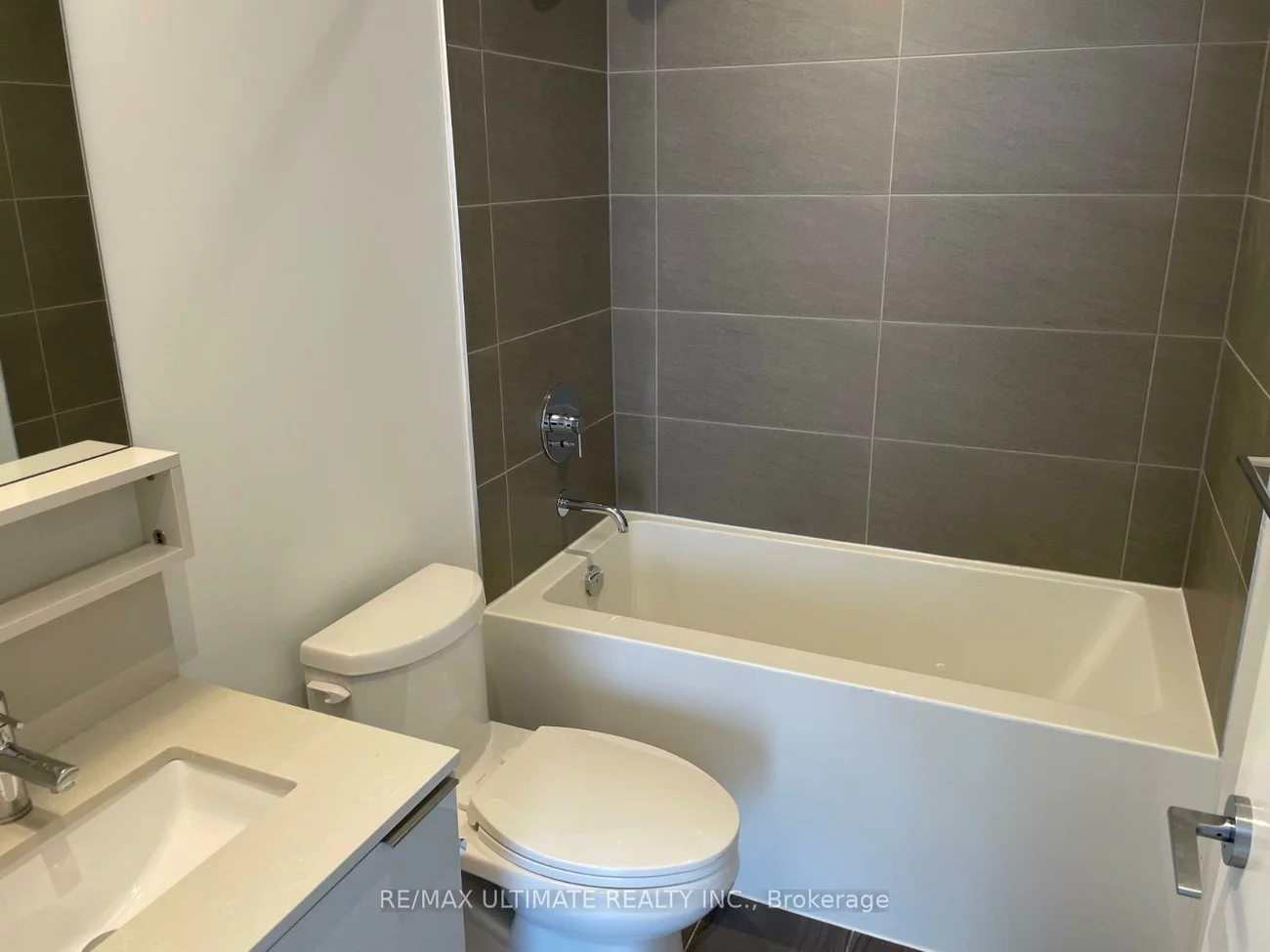 898, Portage, Vaughan Corporate Centre, Vaughan