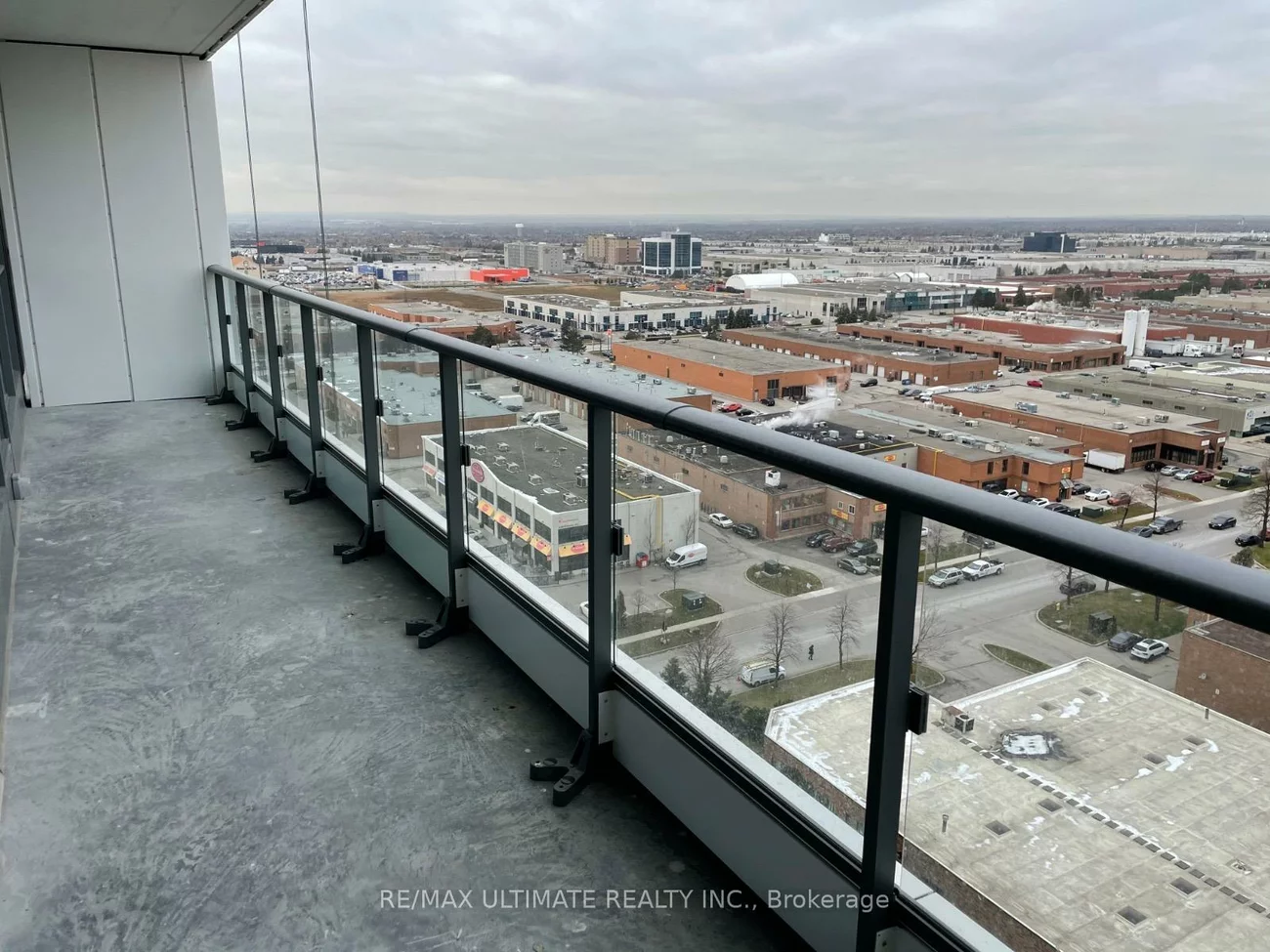 898, Portage, Vaughan Corporate Centre, Vaughan