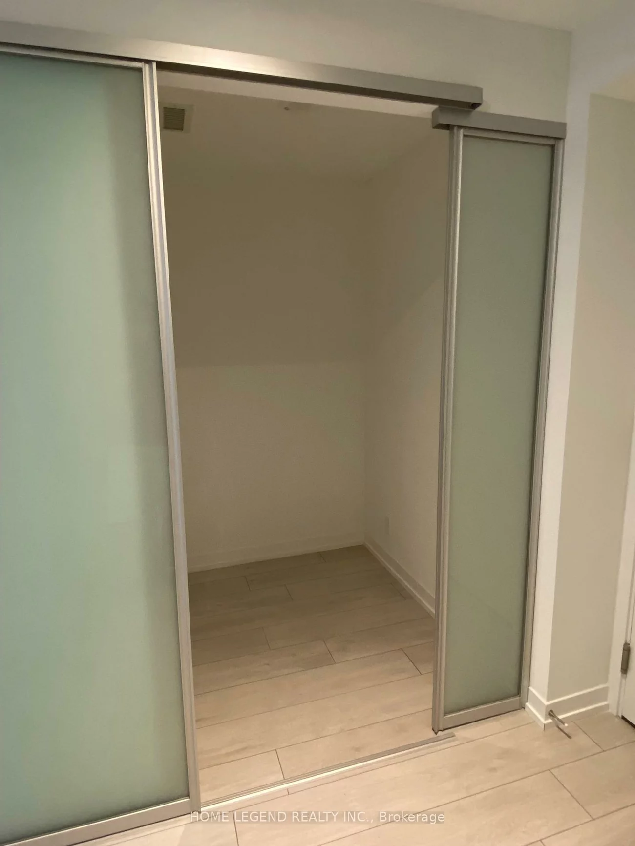 950, Portage, Vaughan Corporate Centre, Vaughan