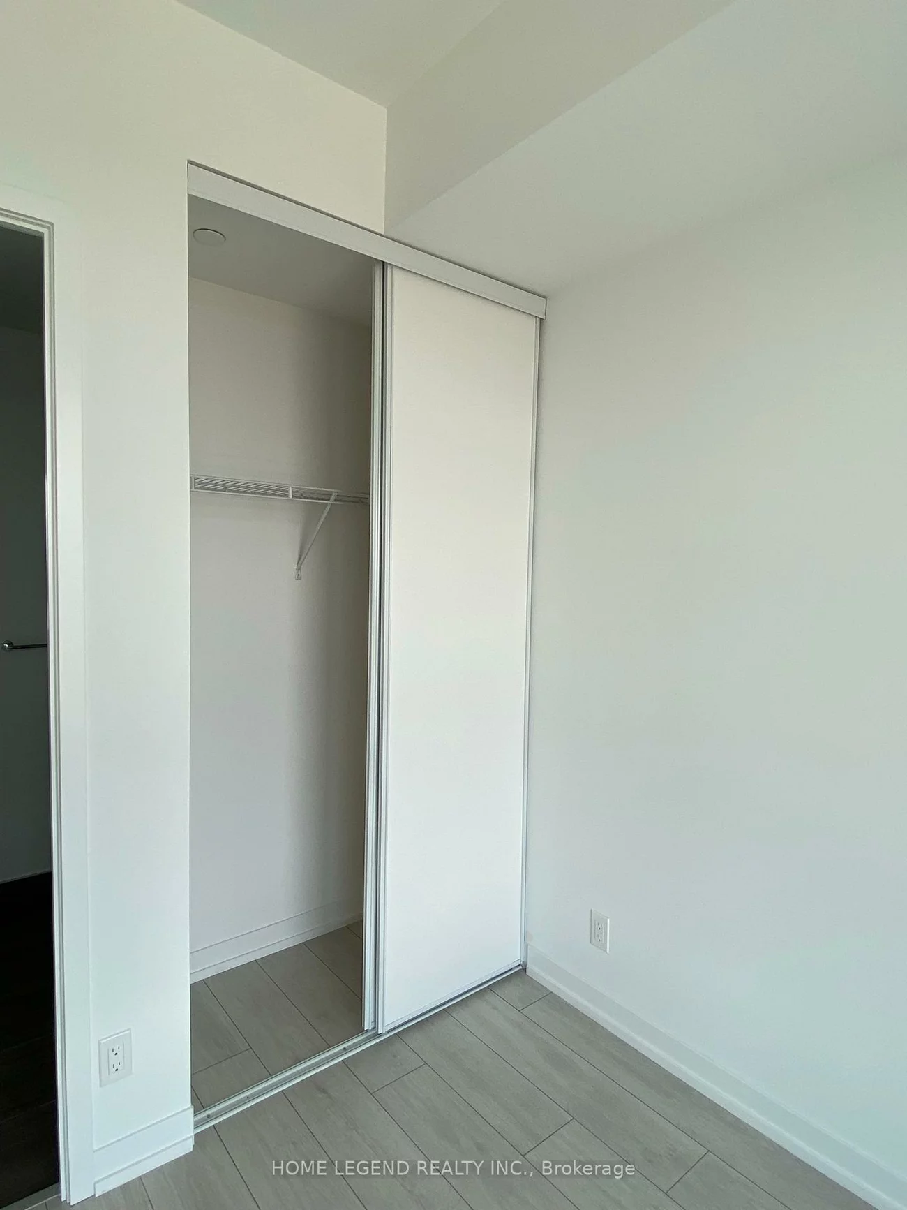 950, Portage, Vaughan Corporate Centre, Vaughan