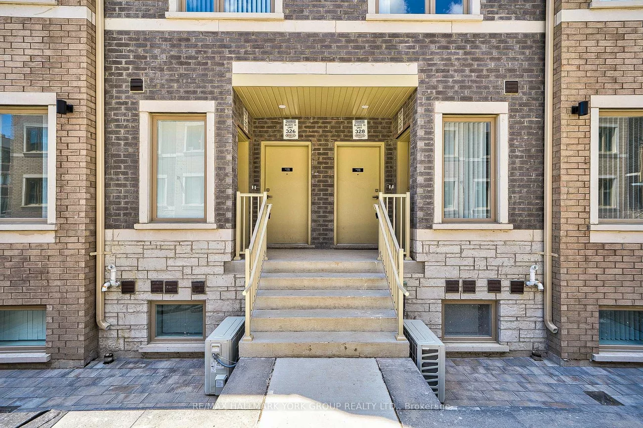 151, Honeycrisp, Vaughan Corporate Centre, Vaughan