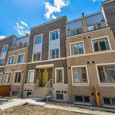 151, Honeycrisp, Vaughan Corporate Centre, Vaughan