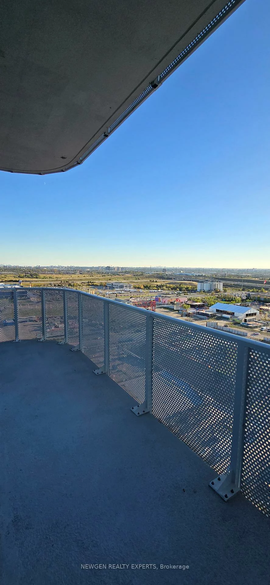 28, Interchange, Vaughan Corporate Centre, Vaughan
