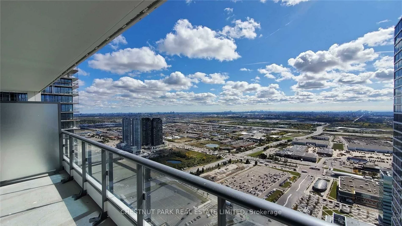 898, Portage, Vaughan Corporate Centre, Vaughan