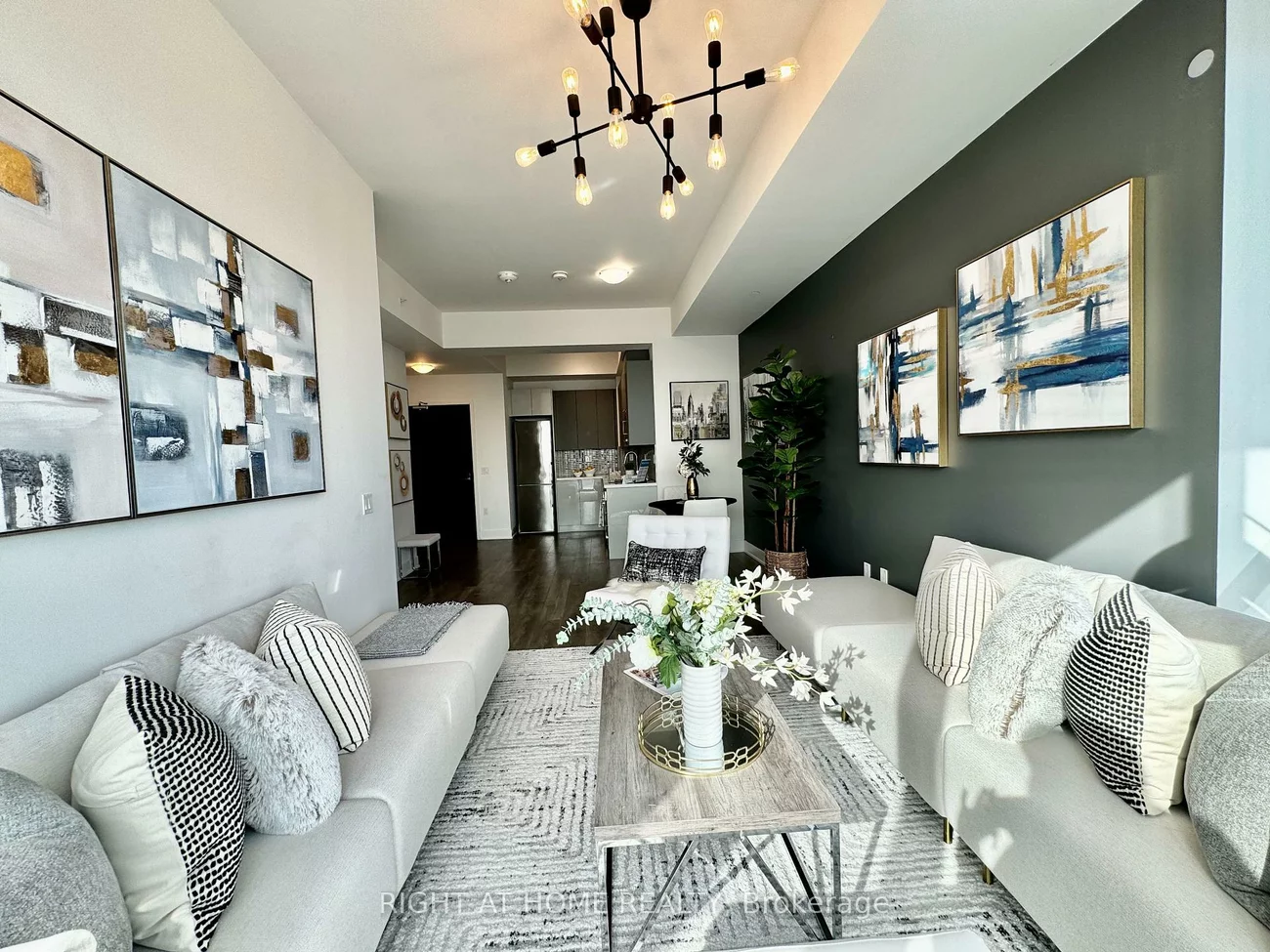 2908, Highway 7, Concord, Vaughan