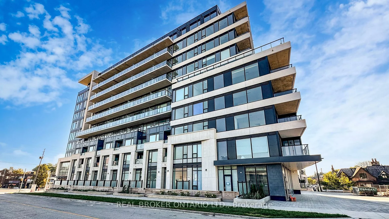 8188, Yonge, Uplands, Vaughan
