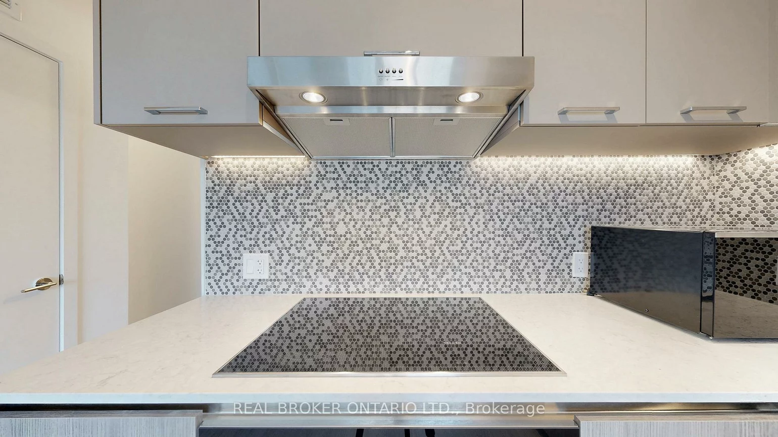 8188, Yonge, Uplands, Vaughan