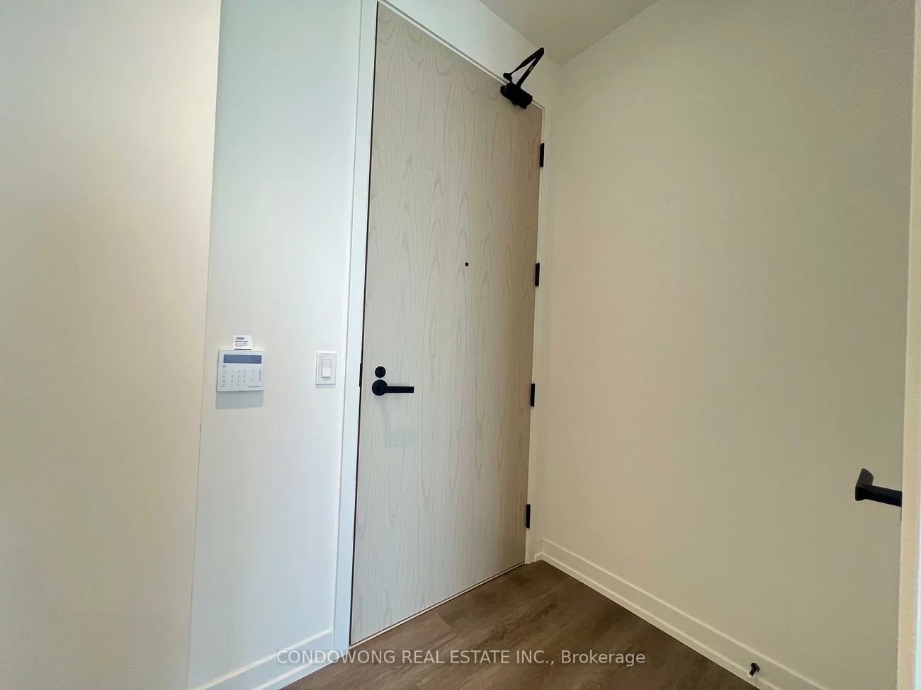 225, Commerce, Vaughan Corporate Centre, Vaughan