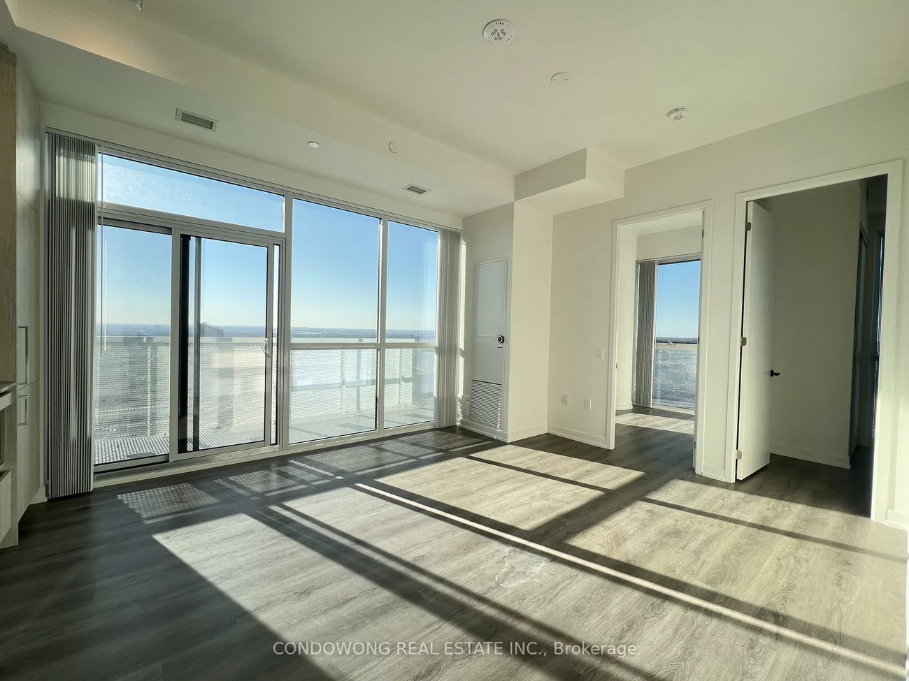 225, Commerce, Vaughan Corporate Centre, Vaughan