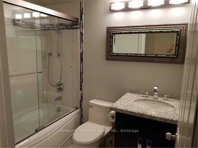 7250, Yonge, Crestwood-Springfarm-Yorkhill, Vaughan