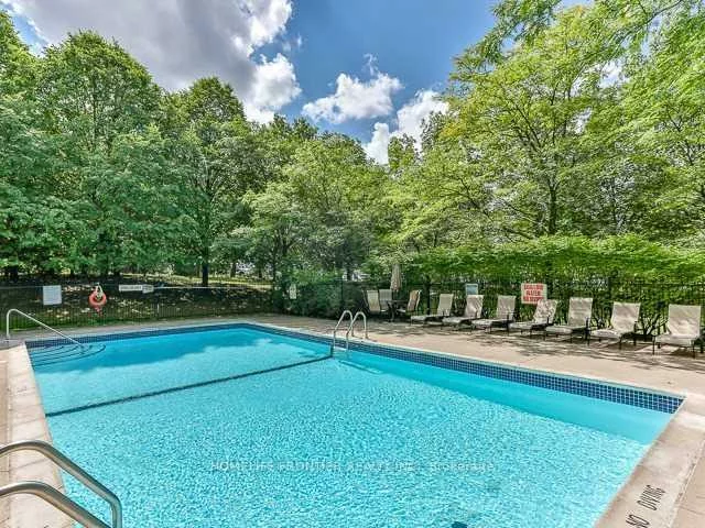 7250, Yonge, Crestwood-Springfarm-Yorkhill, Vaughan