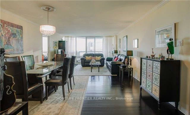 7250, Yonge, Crestwood-Springfarm-Yorkhill, Vaughan