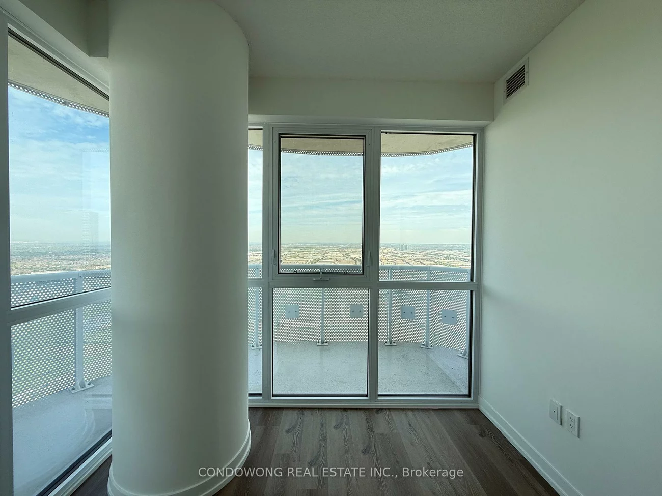 225, Commerce, Vaughan Corporate Centre, Vaughan