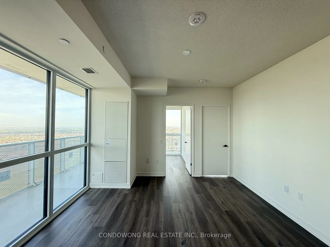 225, Commerce, Vaughan Corporate Centre, Vaughan