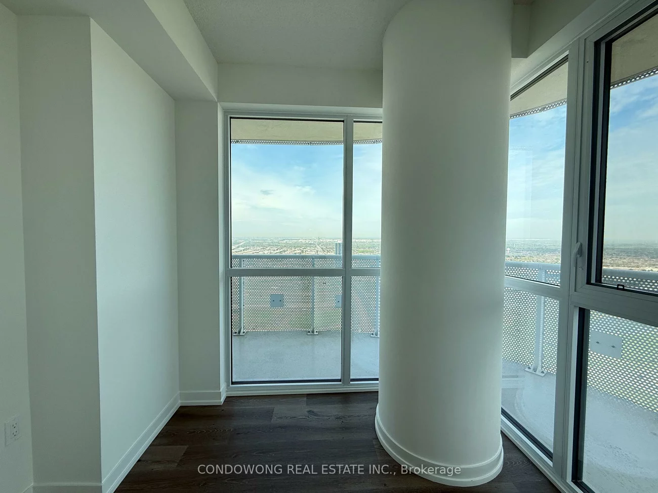 225, Commerce, Vaughan Corporate Centre, Vaughan