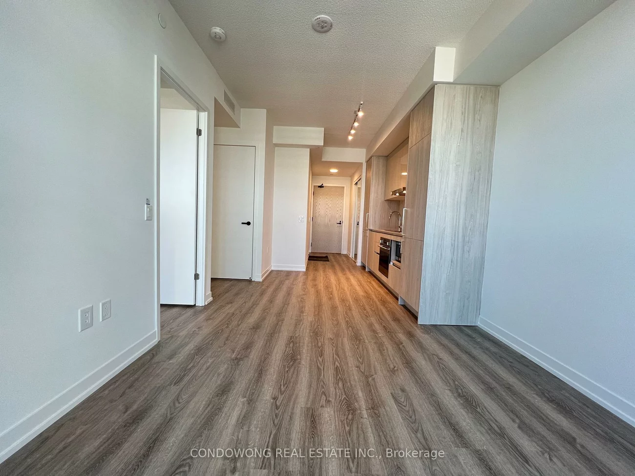 195, Commerce, Concord, Vaughan